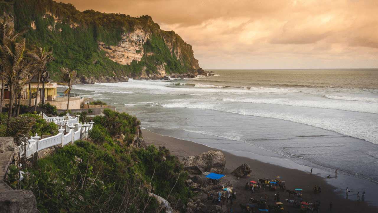 Pantai Parangtritis Sumba, Pesona Wisata yang Menakjubkan